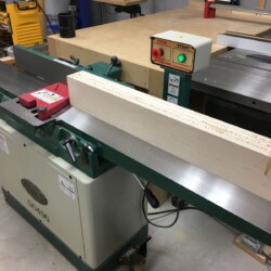 Jointing one face of laminated stretcher