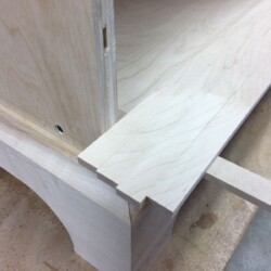 Edging strips for lower case